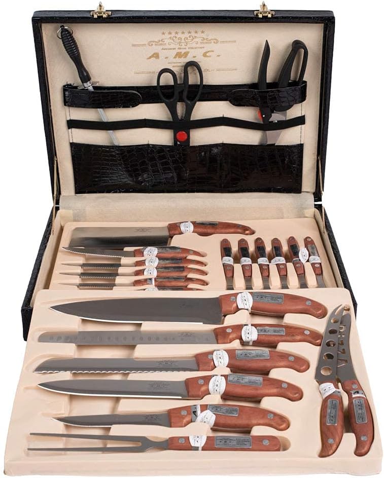 Set di posate ed accessori da 24 pezzi realizzati in acciaio inox 18/10 lucido con manici manici in legno elegante